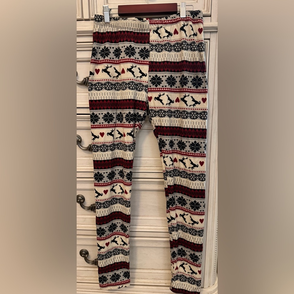 Women or Teen Leggings with Reindeer and Snowflakes Size Large